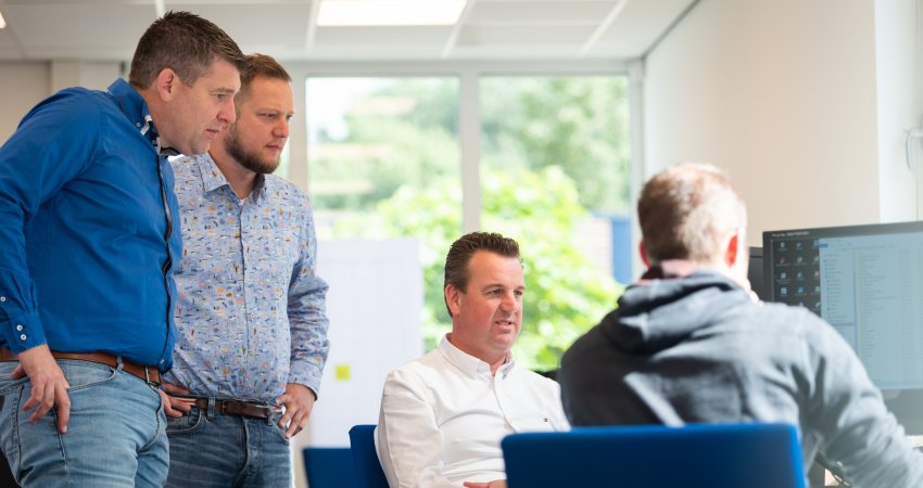 Overleg bij werkplek engineering